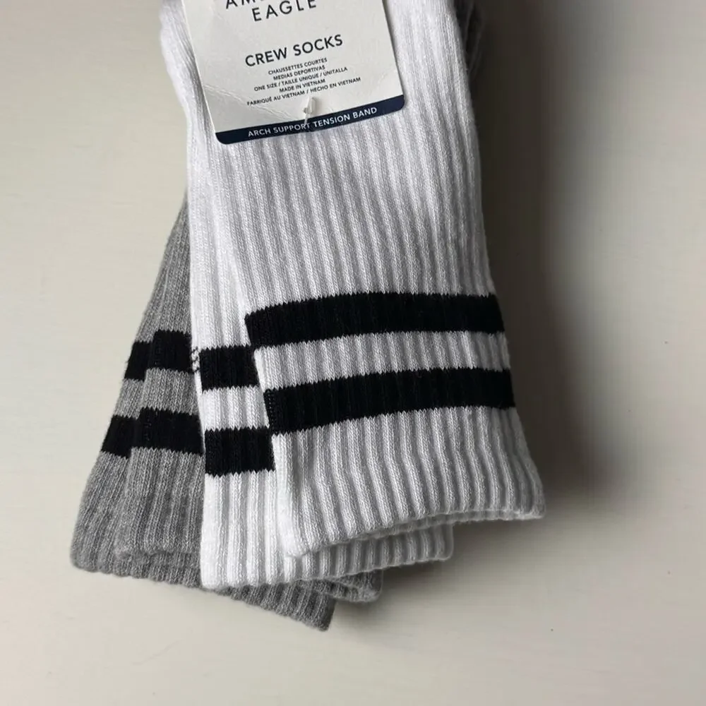 American Eagle Outfitters Two Pack  Casual Socks White and Gray Striped NWT